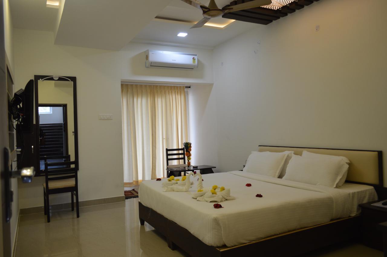 Hotel Ambai Grand Ambāsamudram 外观 照片