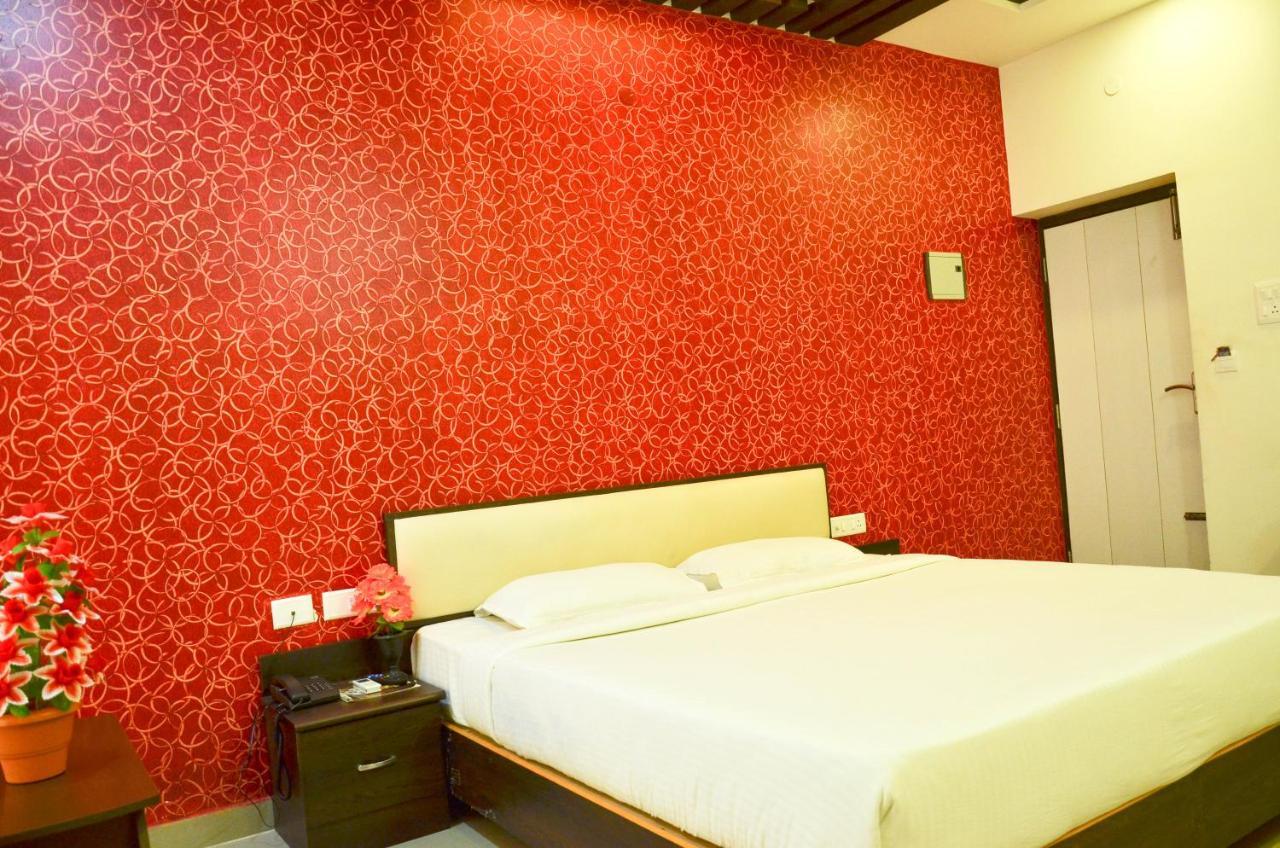 Hotel Ambai Grand Ambāsamudram 外观 照片