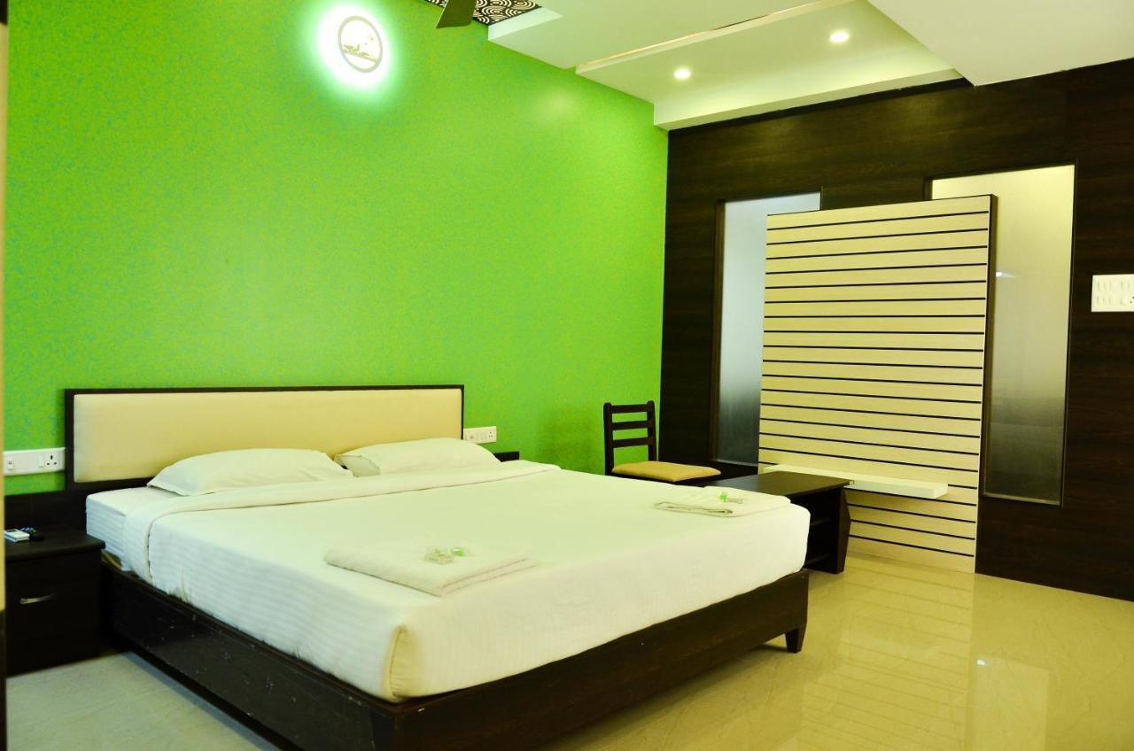 Hotel Ambai Grand Ambāsamudram 外观 照片