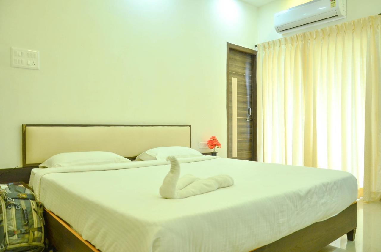 Hotel Ambai Grand Ambāsamudram 外观 照片