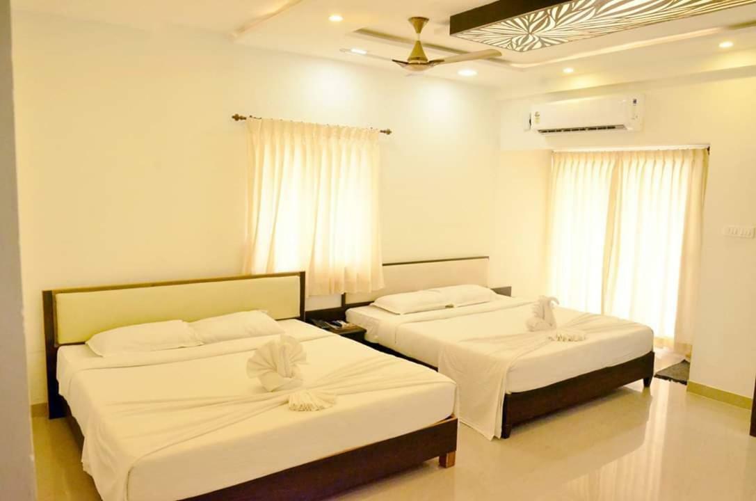 Hotel Ambai Grand Ambāsamudram 外观 照片