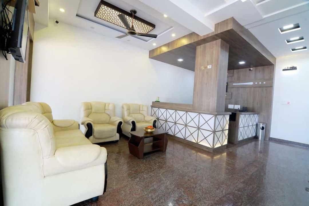 Hotel Ambai Grand Ambāsamudram 外观 照片