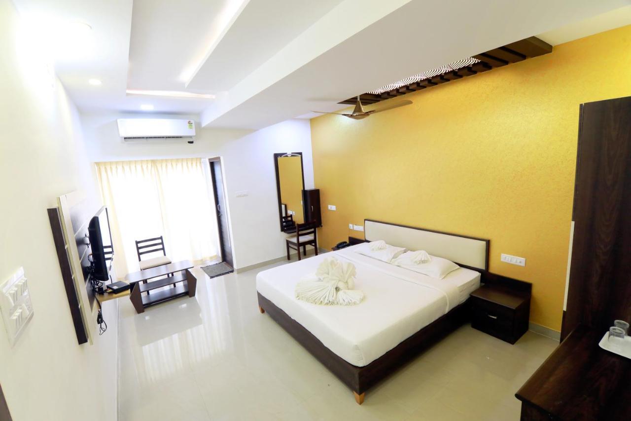 Hotel Ambai Grand Ambāsamudram 外观 照片