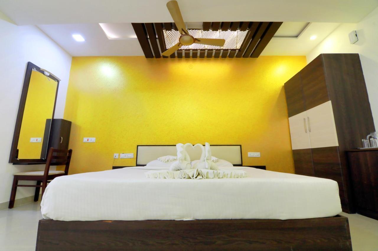 Hotel Ambai Grand Ambāsamudram 外观 照片