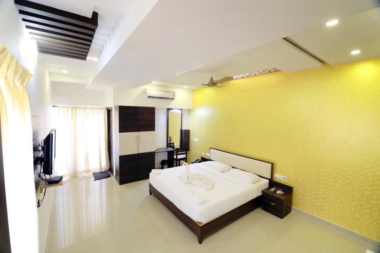Hotel Ambai Grand Ambāsamudram 外观 照片