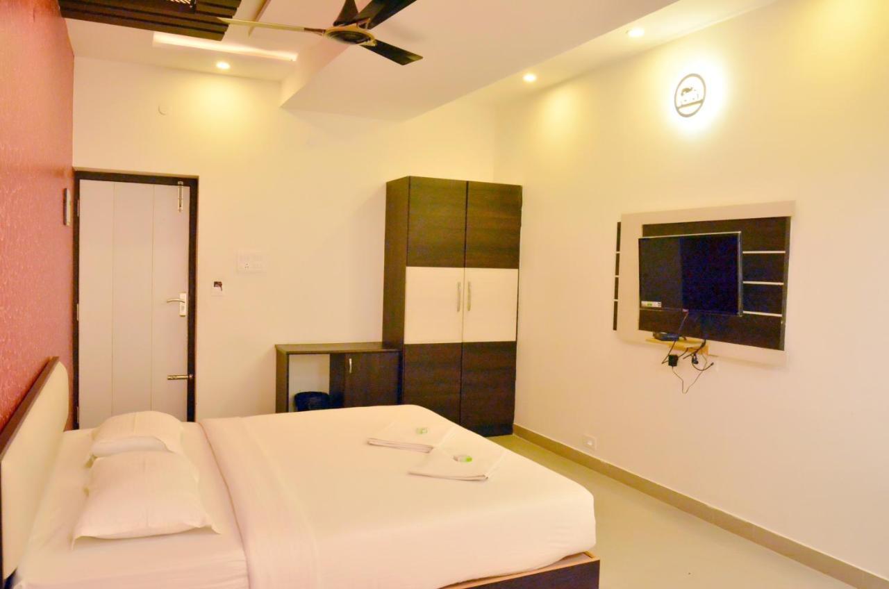 Hotel Ambai Grand Ambāsamudram 外观 照片