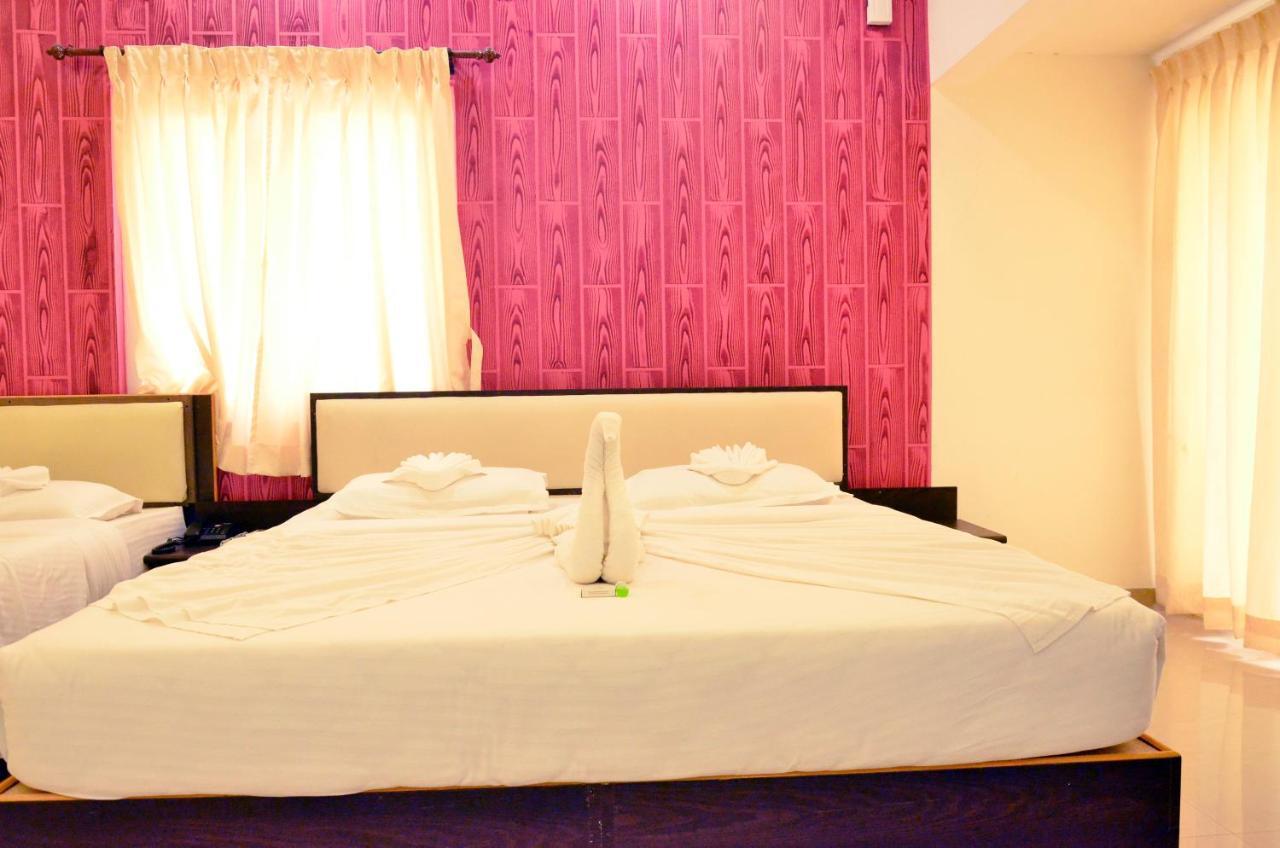 Hotel Ambai Grand Ambāsamudram 外观 照片