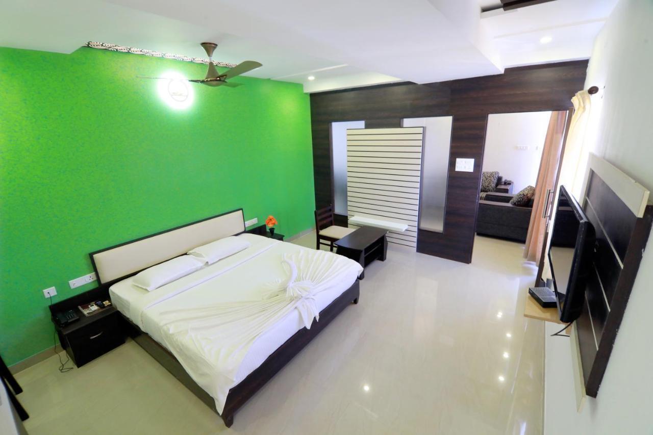Hotel Ambai Grand Ambāsamudram 外观 照片