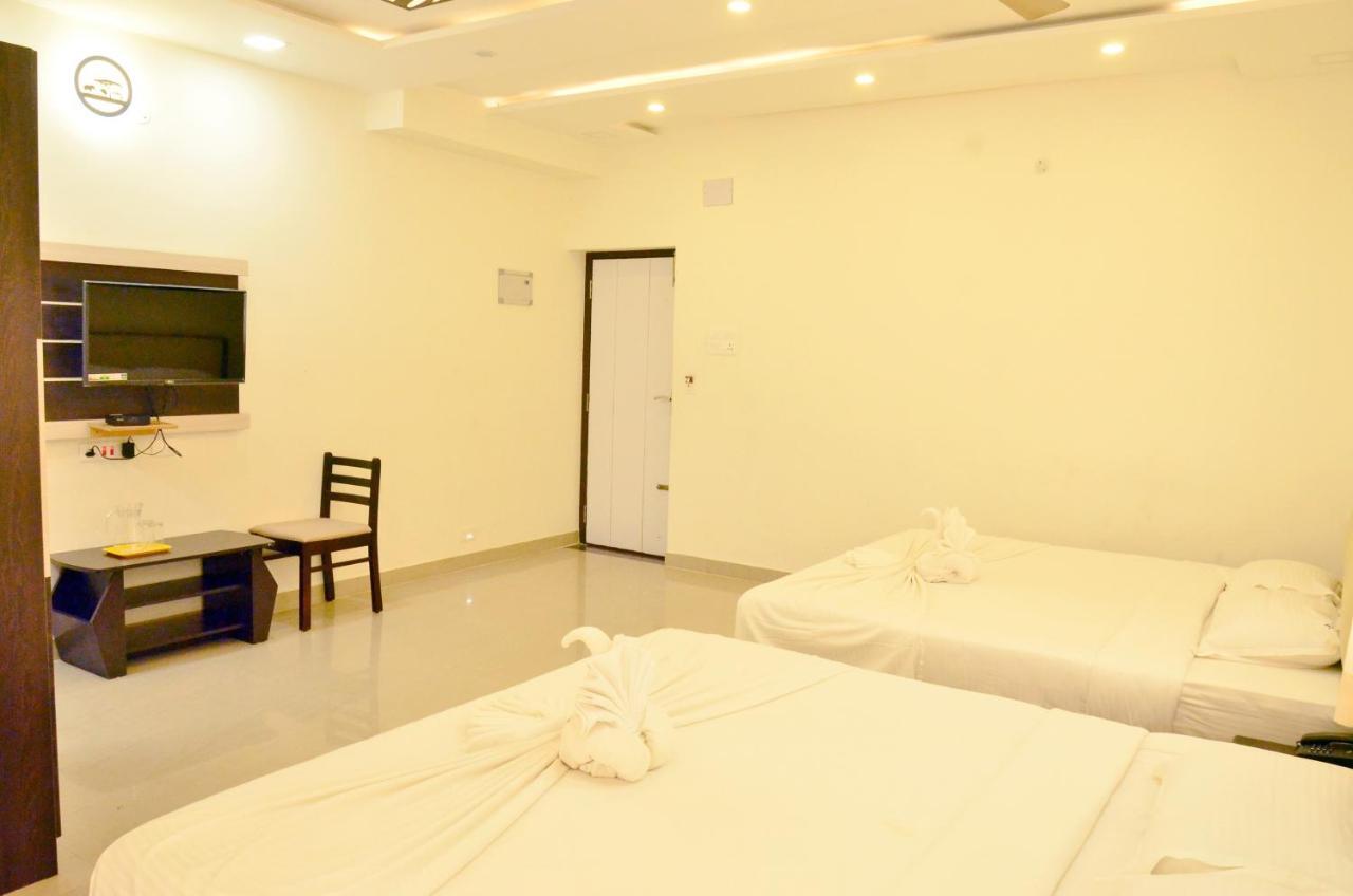 Hotel Ambai Grand Ambāsamudram 外观 照片